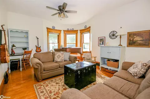 402 6th St, Colo, IA 50056 photo 11