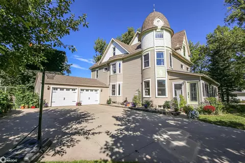 402 6th St, Colo, IA 50056 photo 2