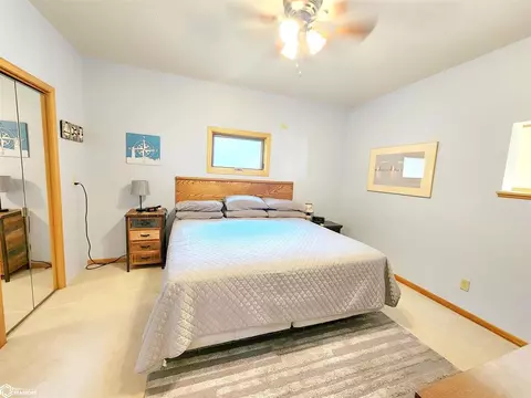303 2nd St SE, Hampton, IA 50441 photo 19