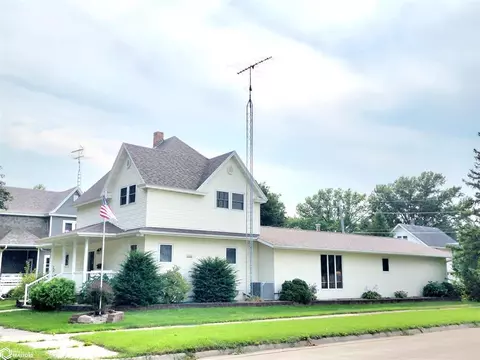 303 2nd St SE, Hampton, IA 50441 photo 45
