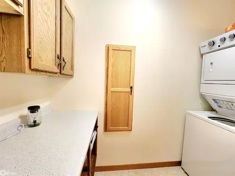 303 2nd St SE, Hampton, IA 50441 photo 23
