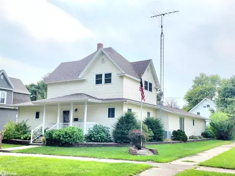 303 2nd St SE, Hampton, IA 50441 photo 1
