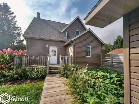 114 3rd St SE, Hampton, IA 50441 photo 21