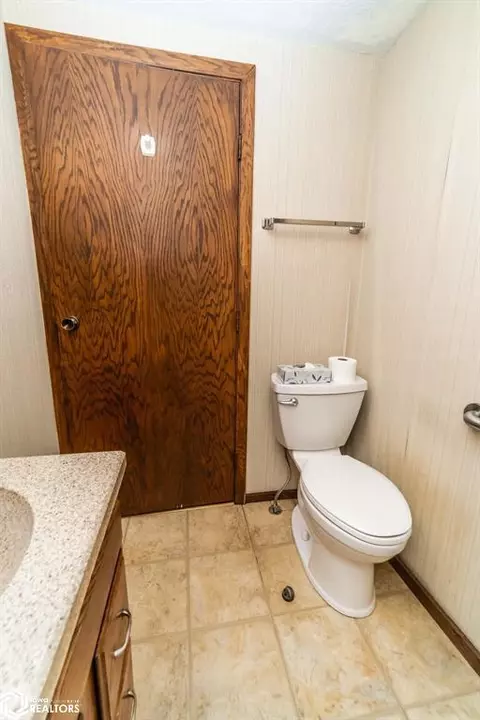 16396 330th St, Conrad, IA 50621 photo 11
