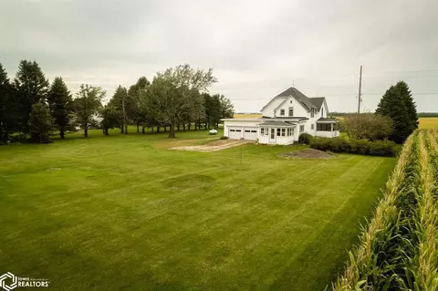 16396 330th St, Conrad, IA 50621 photo 2
