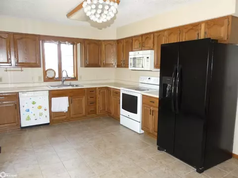 205 E 1st St, Halbur, IA 51444 photo 7