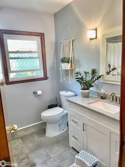 305 S Jefferson Ave, Dows, IA 50071 photo 4