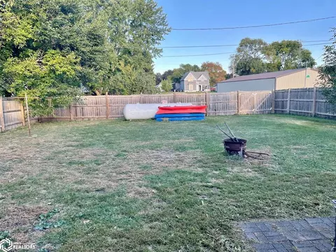 305 S Jefferson Ave, Dows, IA 50071 photo 14