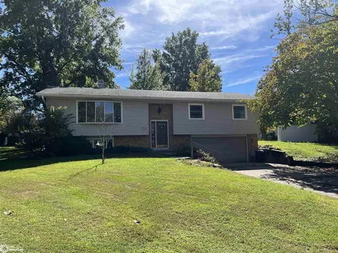 113 Crestview Dr, Hamilton, IL 62341 photo 1