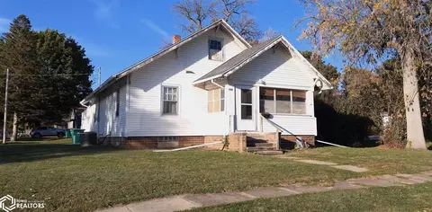 302 6th Ave NE, Hampton, IA 50441 photo 1