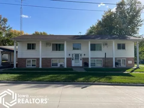 108 E Terry, Centerville, IA 52544 photo 1