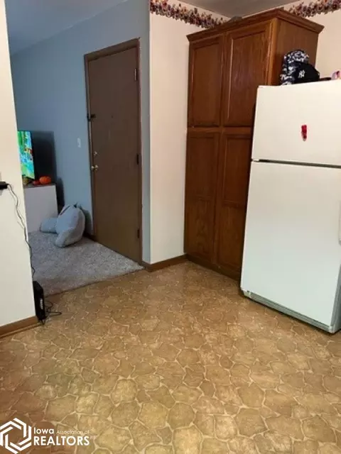 108 E Terry, Centerville, IA 52544 photo 9