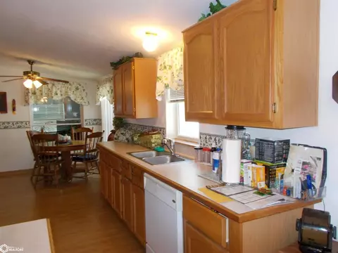 809 Quiet Hbr, Creston, IA 50801 photo 12