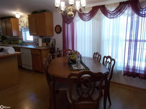 809 Quiet Hbr, Creston, IA 50801 photo 3