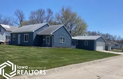 277 3rd St SW, Britt, IA 50423