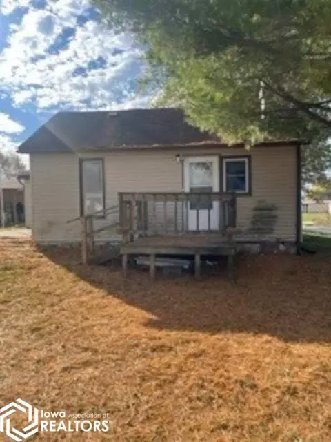 204 N N Frst, Cincinnati, IA 52549 photo 1