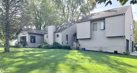 2695 S 44th Ave E, Newton, IA 50208