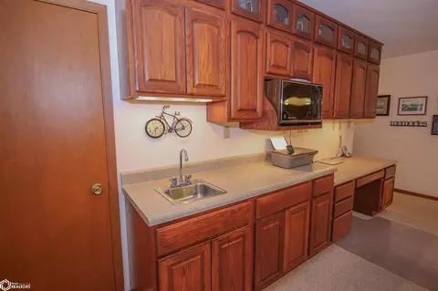324 E Ave, Nevada, IA 50201 photo 20