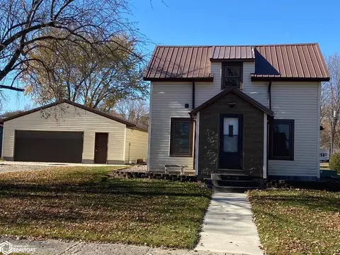 24 4th St S, Dakota City, IA 50529