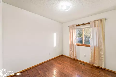 2012 E Maish Ave, Des Moines, IA 50320 photo 19