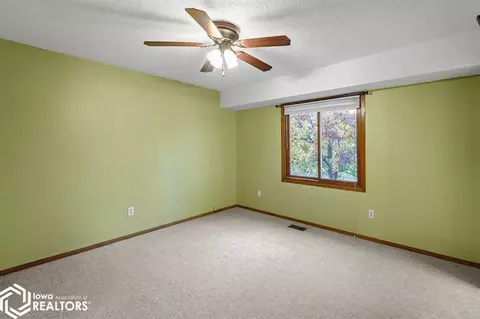 2012 E Maish Ave, Des Moines, IA 50320 photo 25
