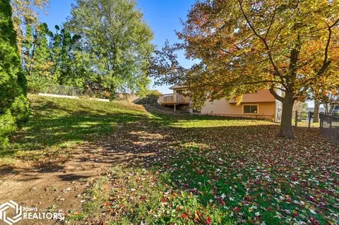 2012 E Maish Ave, Des Moines, IA 50320 photo 5