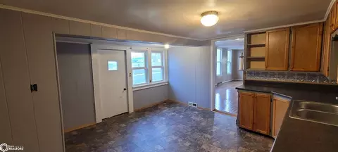 1202 S Main St, Centerville, IA 52544 photo 7