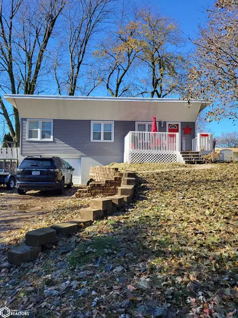 604 S Park St, Creston, IA 50801
