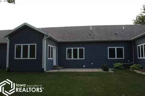 616 4th St NE, Hampton, IA 50441 photo 2