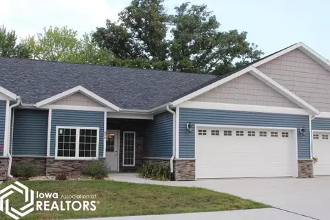 616 4th St NE, Hampton, IA 50441