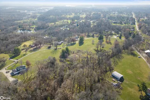 11297 Valley View Ln, Burlington, IA 52601