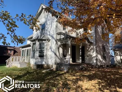 104 N Adams, Wayland, IA 52654