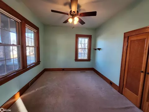 301 E Thomas St, Avoca, IA 51521 photo 18