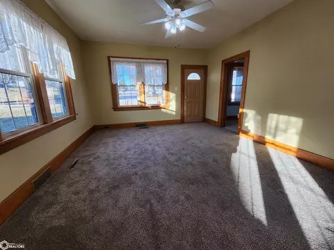 301 E Thomas St, Avoca, IA 51521 photo 14