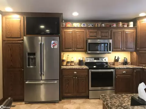 310 18th Ave NE, Hampton, IA 50441 photo 13