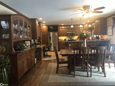 310 18th Ave NE, Hampton, IA 50441 photo 9