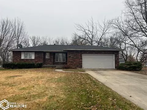 1300 E Grant St, Centerville, IA 52544 photo 1