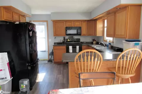 780 Elm St, Hamilton, IL 62341 photo 3
