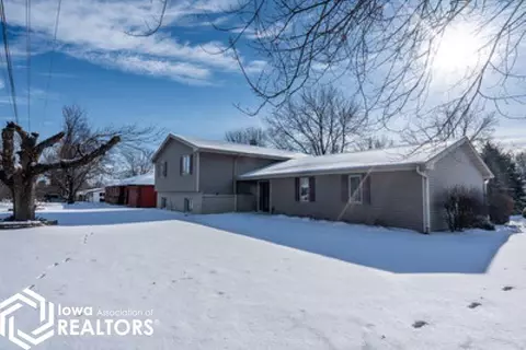 802 15th Ave E, Oskaloosa, IA 52577