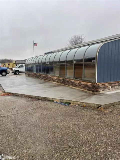 520 River Ave N, Belmond, IA 50421