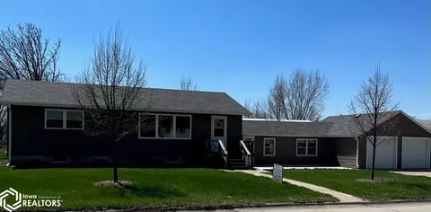 116 3rd St SE, Belmond, IA 50421