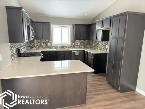 307 E North St, Algona, IA 50511 photo 2