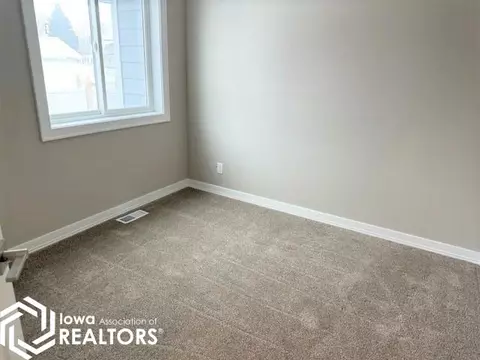 307 E North St, Algona, IA 50511 photo 8