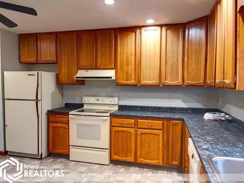 1115 Main St, Hamilton, IL 62341 photo 6