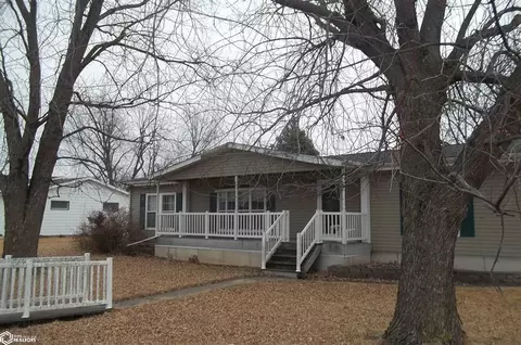 907 N Clayton St, Afton, IA 50830