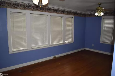 405 Ninth St, Eldon, IA 52554 photo 17