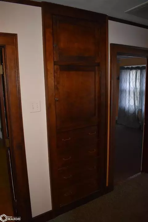 405 Ninth St, Eldon, IA 52554 photo 30