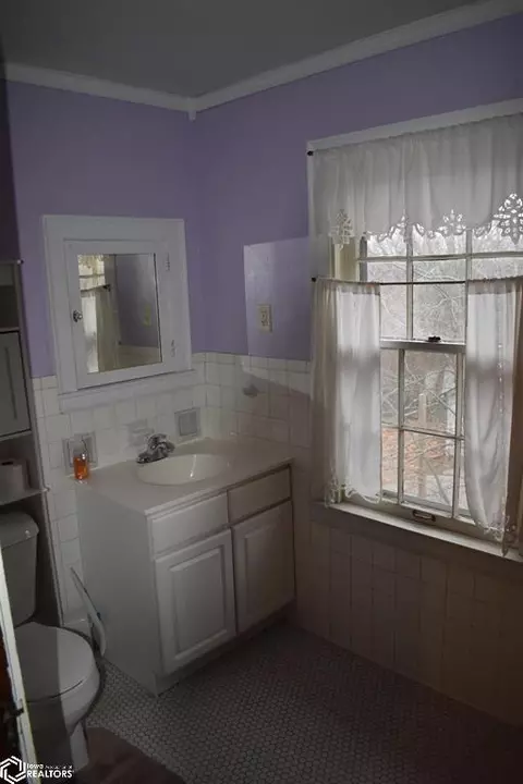 405 Ninth St, Eldon, IA 52554 photo 34