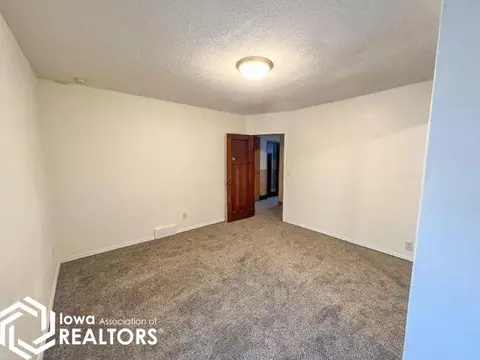 115 5th St SE, Hampton, IA 50441 photo 23