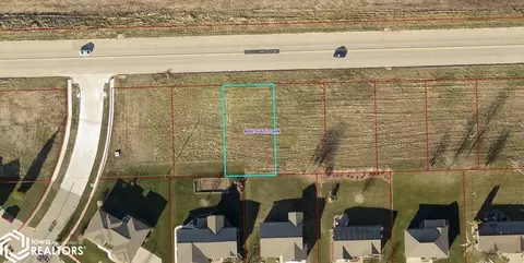 1005 E Southridge Rd, Marshalltown, IA 50158